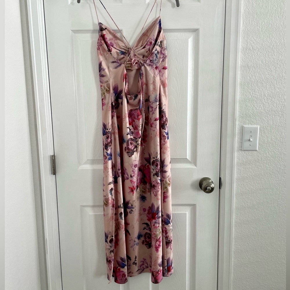 π Floral Slip Dress - Picture 13 of 15